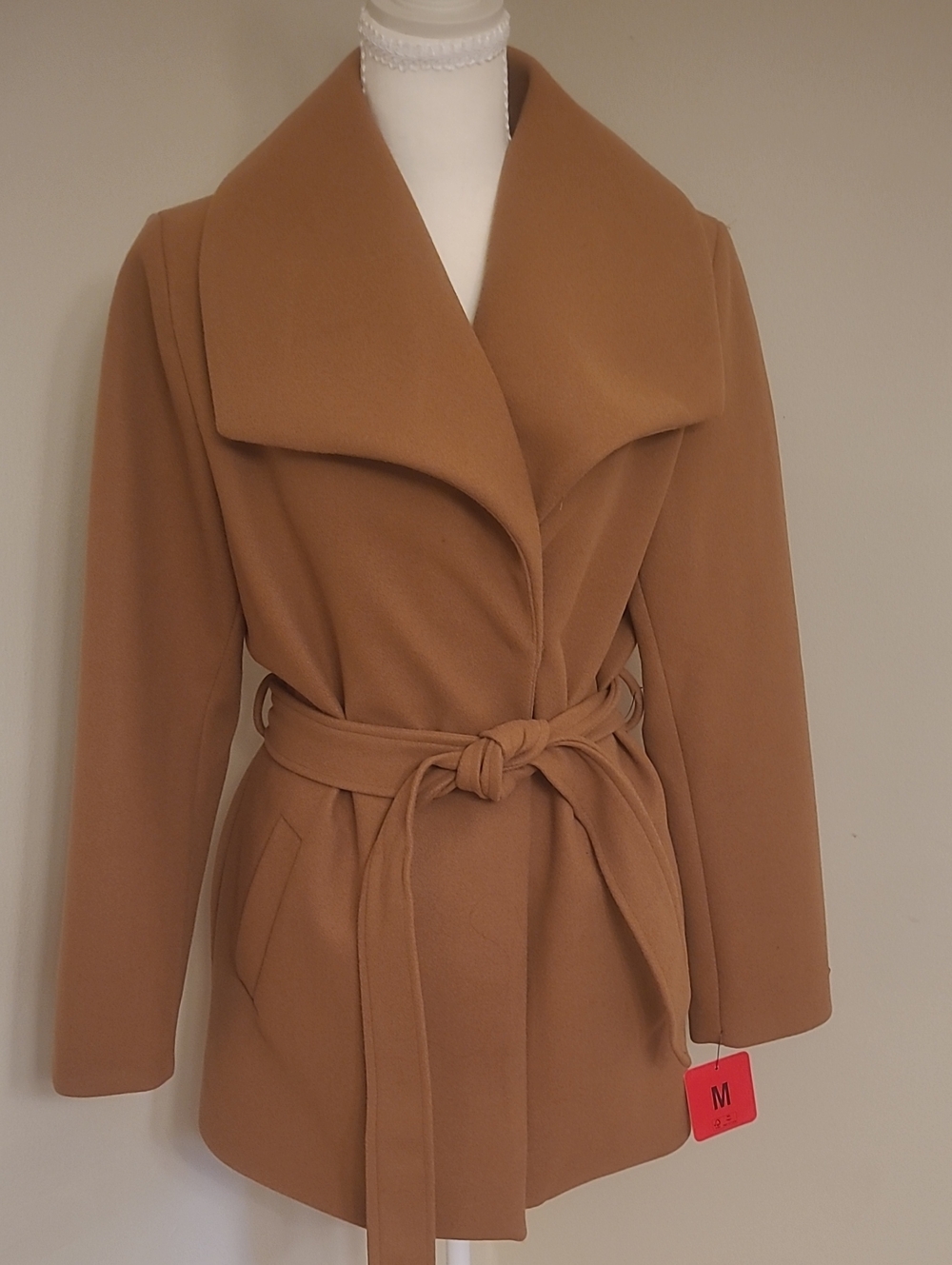 Tahari Ladie's Tan Heavyweight Wrap Coat. M. NWT